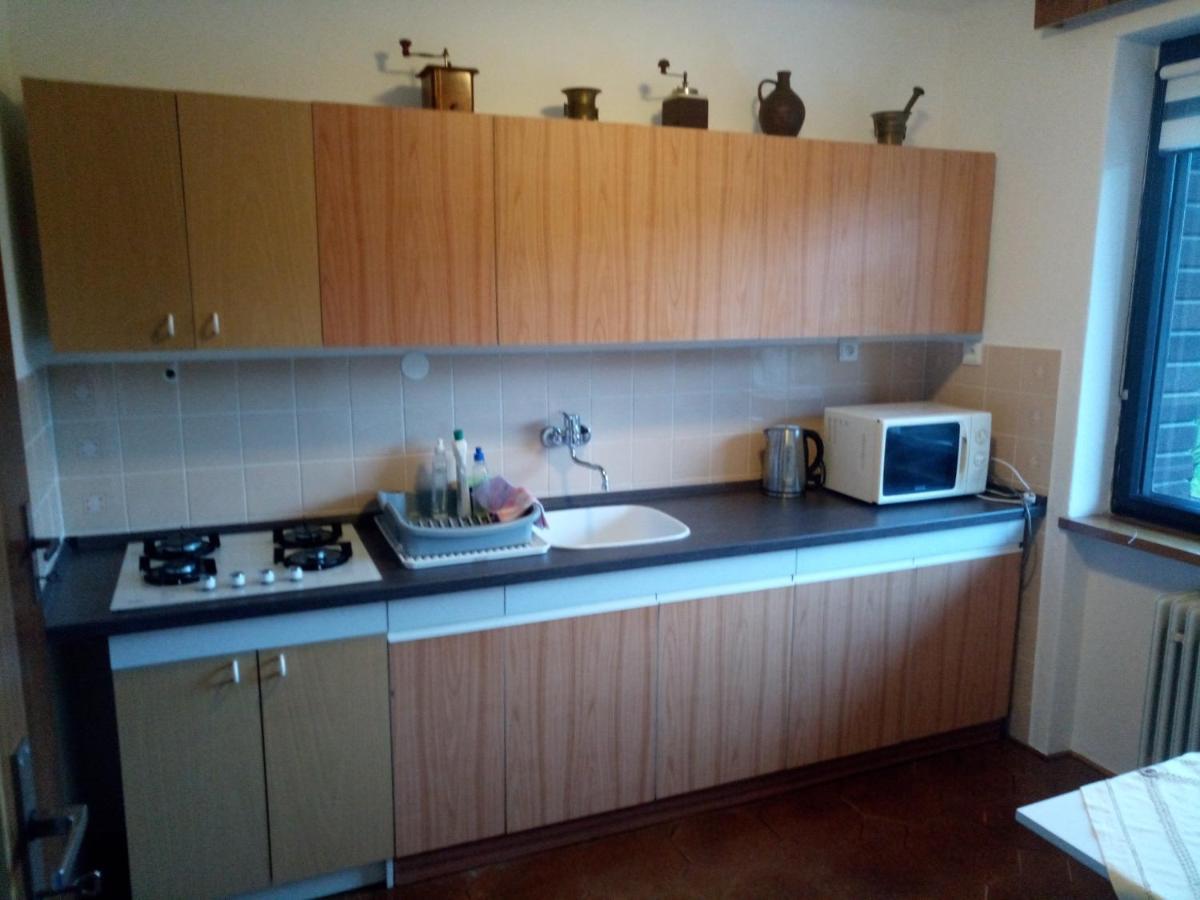 באנסקה ביסטריצה Apartman 6 Km Od Centra Banskej Bystrice מראה חיצוני תמונה