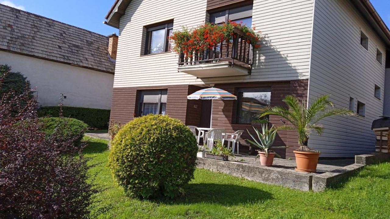 באנסקה ביסטריצה Apartman 6 Km Od Centra Banskej Bystrice מראה חיצוני תמונה