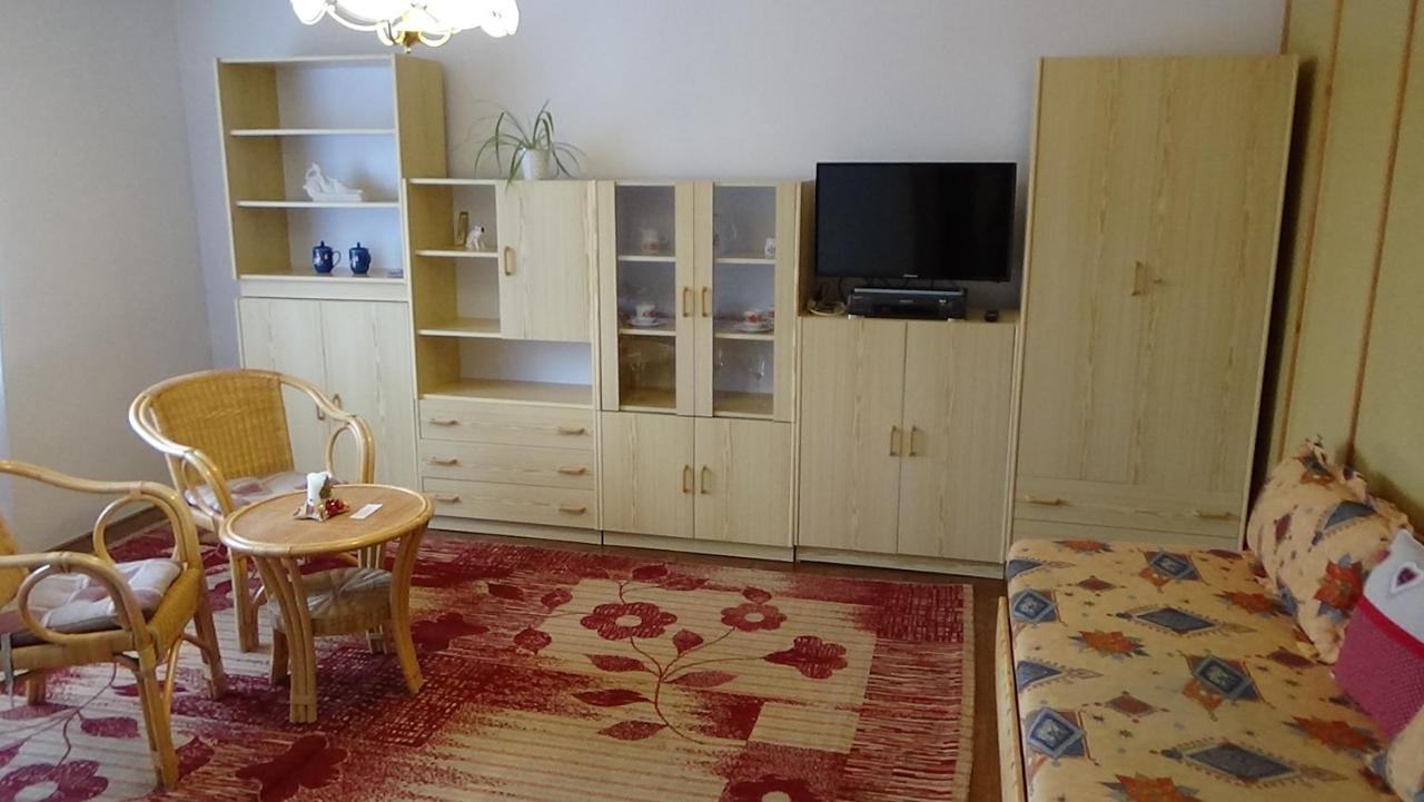 באנסקה ביסטריצה Apartman 6 Km Od Centra Banskej Bystrice מראה חיצוני תמונה
